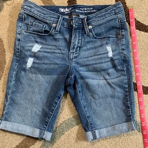 Mid Rise Jean Shorts, Mossimo Size 0/25 Stretchy